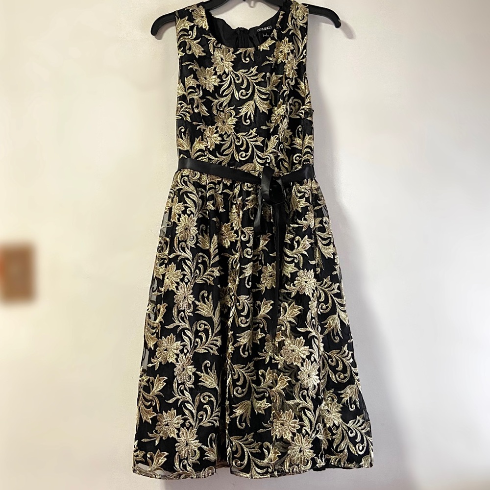 Roz & Ali | Black and Gold Metallic Embroidery Dress